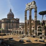 Orpheo enters Caesar's forum in Rome - foro di cesare